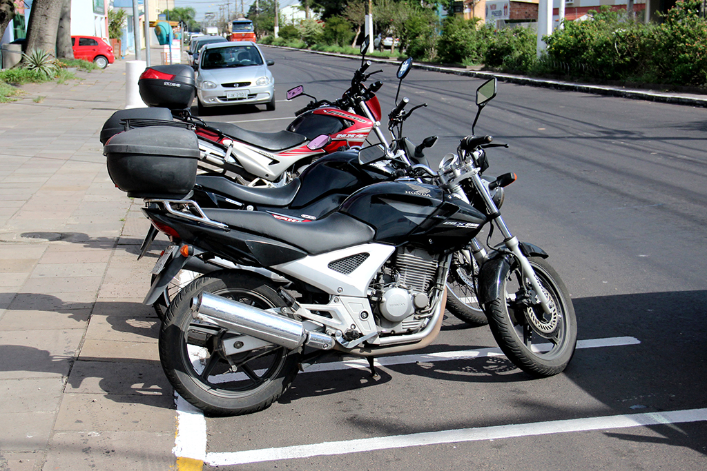 20160419 ThierreCosta EstacionamentoRotativoMotos 01