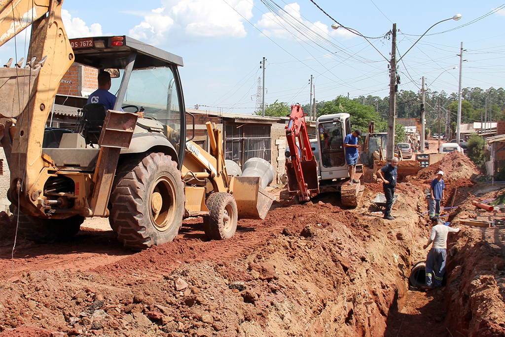 20230112 EduardoBarattoLeonardi PrefeitoExercicioVisitaObrasBarreira abre